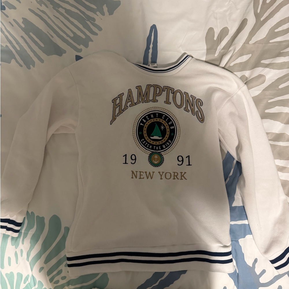 White Hamptons New York Sweatshirt